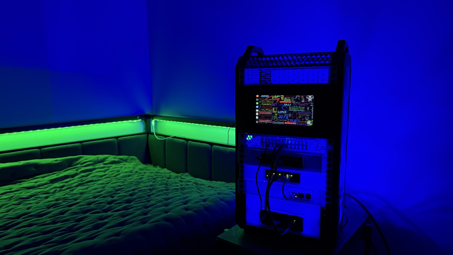 Homelab neon setup